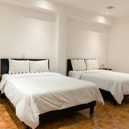 Hotel La Catedral Mérida Buitenkant foto